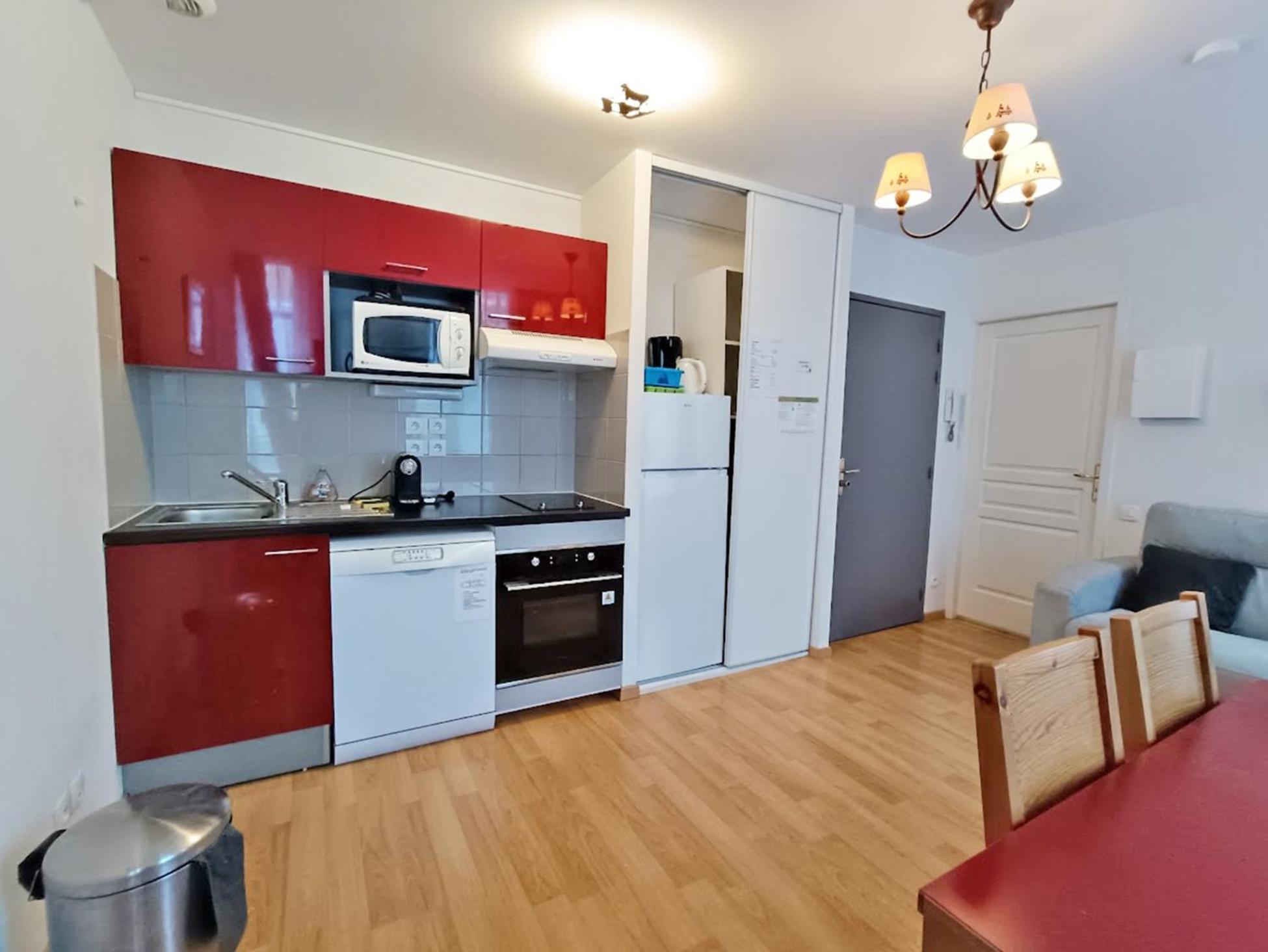 Il Etait Une Fois Luchon, T2, Centre Luchon, Wifi, Casier A Skis, Ascenseur, 4 Personnes Apartman Bagnères-de-Luchon Kültér fotó