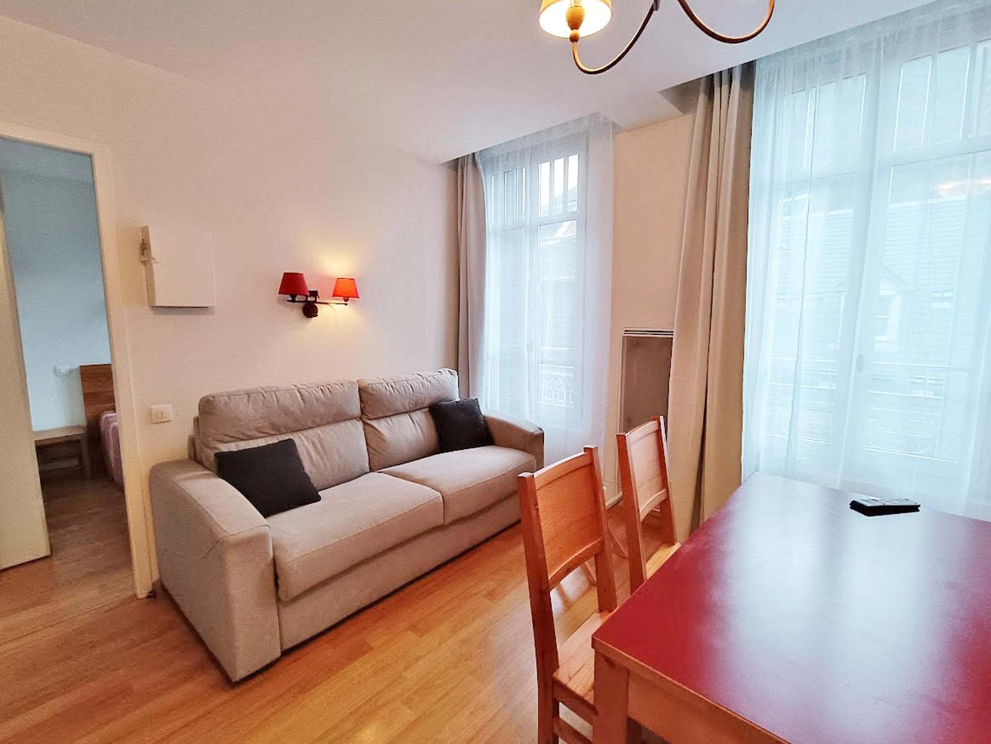 Il Etait Une Fois Luchon, T2, Centre Luchon, Wifi, Casier A Skis, Ascenseur, 4 Personnes Apartman Bagnères-de-Luchon Kültér fotó